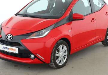 Toyota Aygo 68.491 km 7.490 &euro; Essen 45141