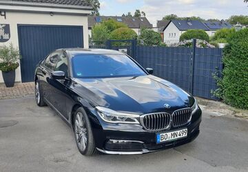 BMW 750 100.000 km 39.900 &euro; Bochum 44894