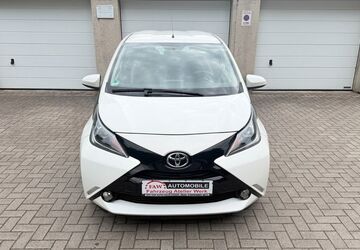 Toyota Aygo (X) 86.000 km 5.899 &euro; Essen 45356