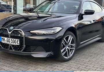 BMW i4 34.990 km 33.840 &euro; Mülheim 45472
