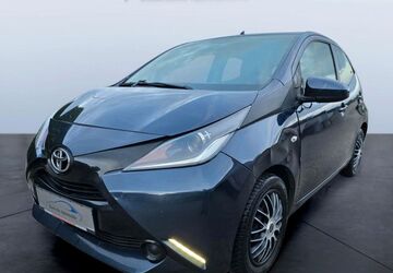 Toyota Aygo (X) 153.100 km 6.800 &euro; Gelsenkirchen 45897
