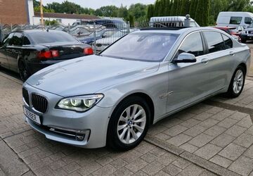 BMW 750 127.760 km 22.990 &euro; Herten 45701