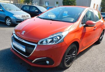 Peugeot 208 96.000 km 4.990 &euro; Witten 58456