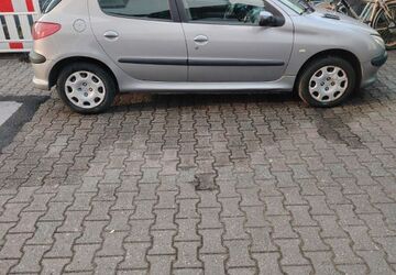 Peugeot 206 67.948 km 2.350 &euro; Herne 44651