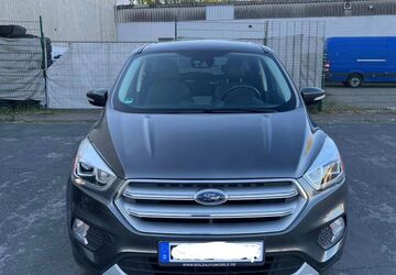 Ford Kuga 68.000 km 15.500 &euro; Datteln 45711
