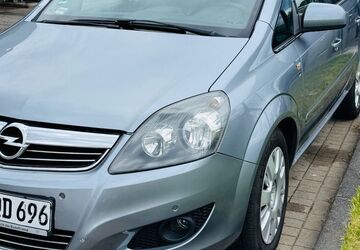 Opel Zafira 128.500 km 7.800 &euro; Dinslaken 46535