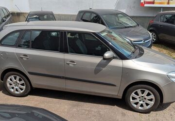 Skoda Fabia 71.670 km 3.990 &euro; Mülheim-Ruhr 45473