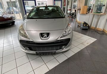 Peugeot 207 106.700 km 4.200 &euro; Gelsenkirchen 45892