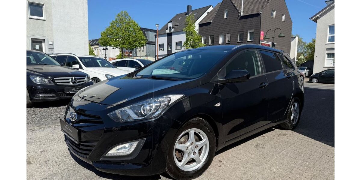 Hyundai i30 110.000 km 6.197 &euro; Herten 45699