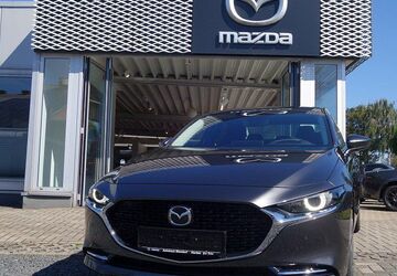 Mazda 3 4.473 km 28.890 &euro; Herten 45701