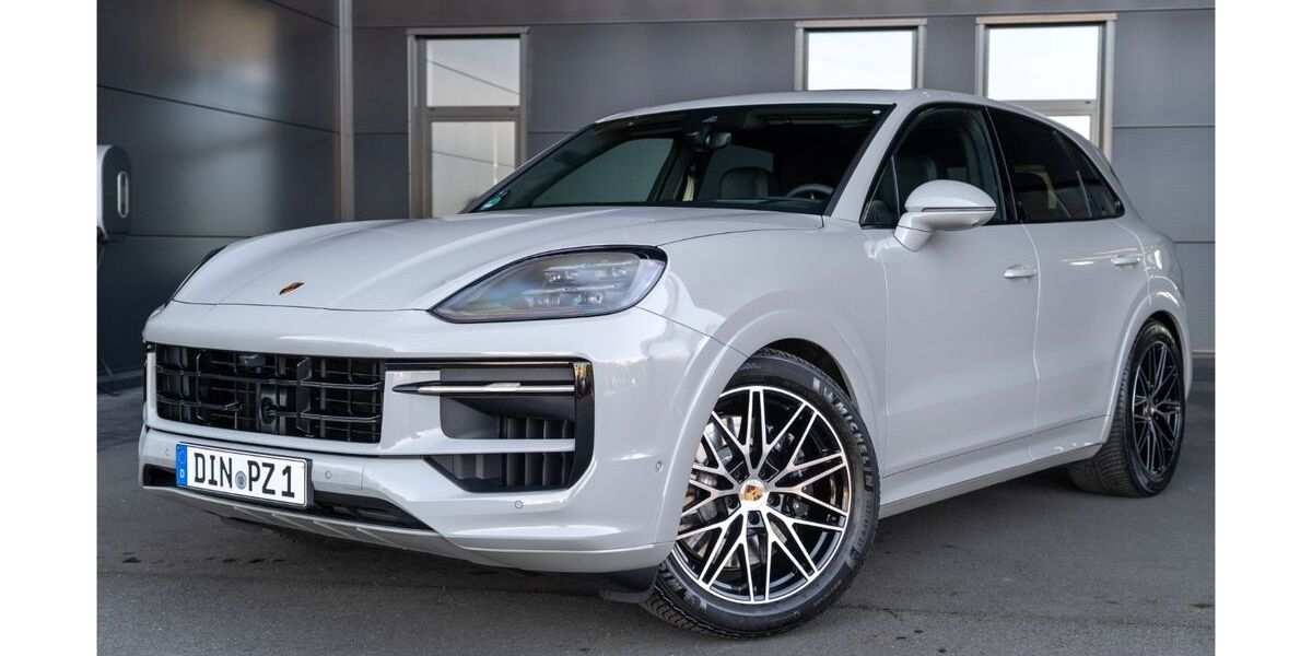 Porsche Cayenne 9.990 km 146.900 &euro; Dinslaken 46535
