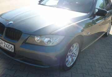 BMW 318 220.000 km 4.950 &euro; Essen 45144