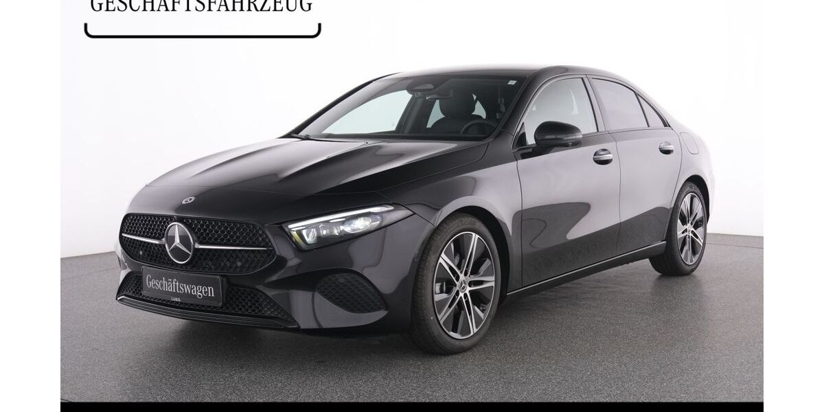 Mercedes-Benz A 180 3.000 km 34.885 &euro; Essen 45309