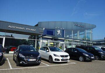 Peugeot 3008 18.022 km 28.360 &euro; Bochum 44801
