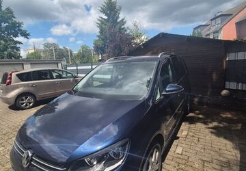 VW Touran 110.707 km 11.500 &euro; Essen 45327