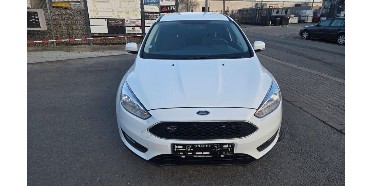 Ford Focus 74.000 km 8.590 &euro; Gelsenkirchen 45884