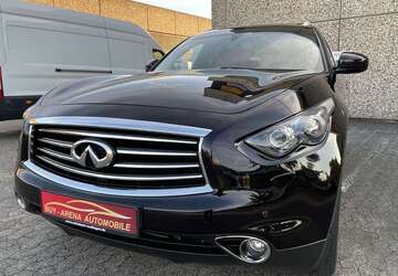 INFINITI QX70 250.000 km 9.900 &euro; Essen 45356